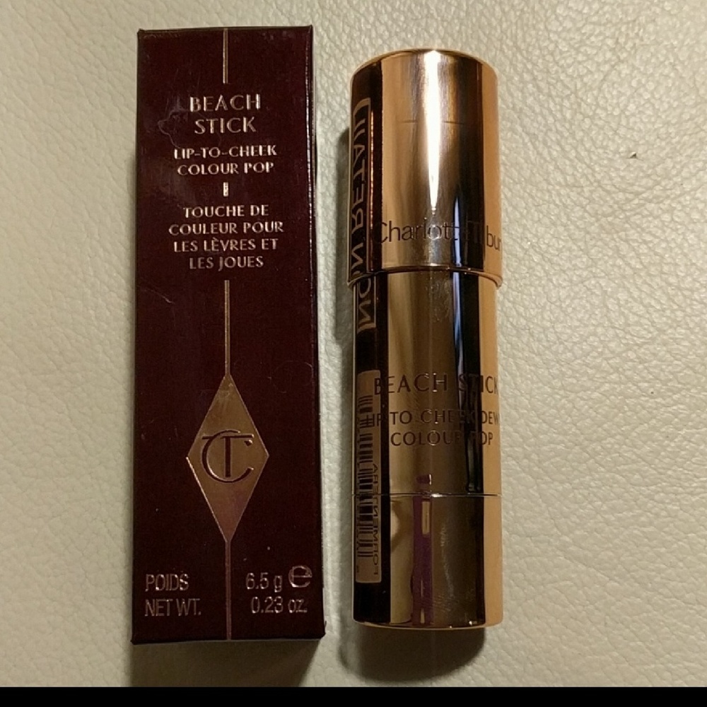 Charlotte Tilbury beach stick in Formentera